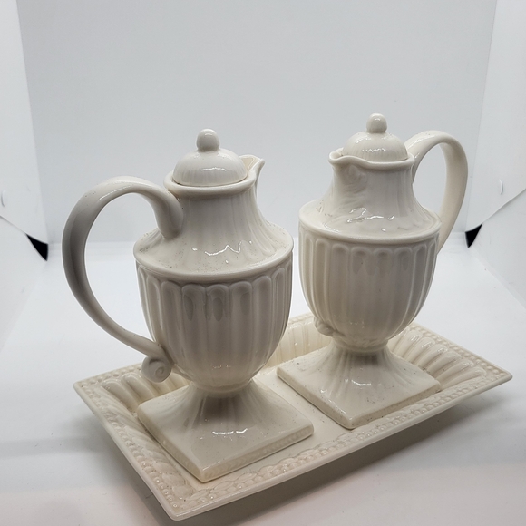 Nostalgia Other - Nostalgia Cream Ceramic Pitcher Set